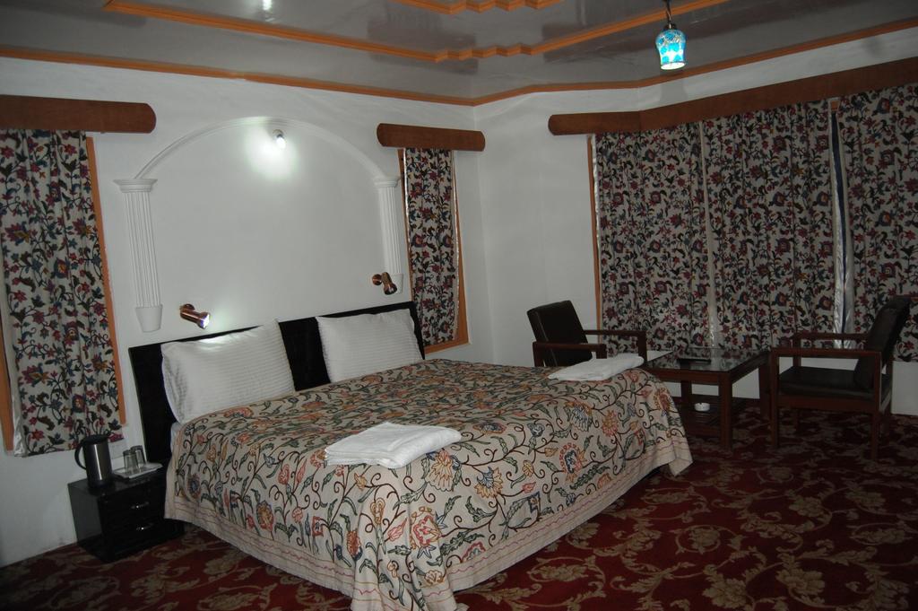 Hotel Paradise Inn Pahalgām Екстериор снимка