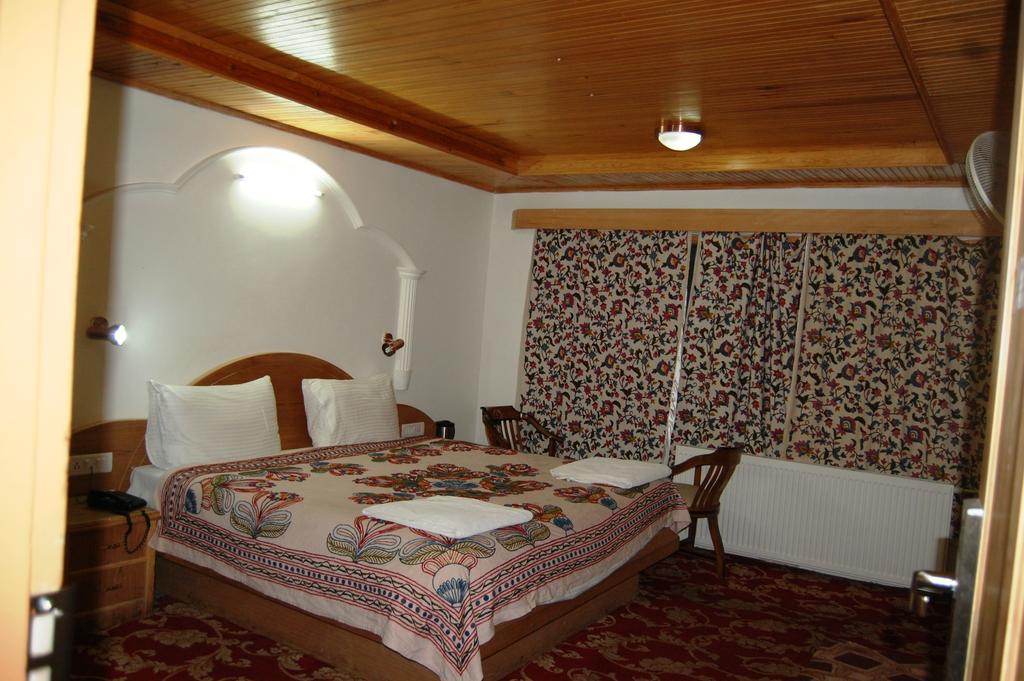 Hotel Paradise Inn Pahalgām Екстериор снимка