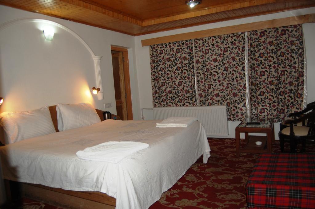 Hotel Paradise Inn Pahalgām Екстериор снимка