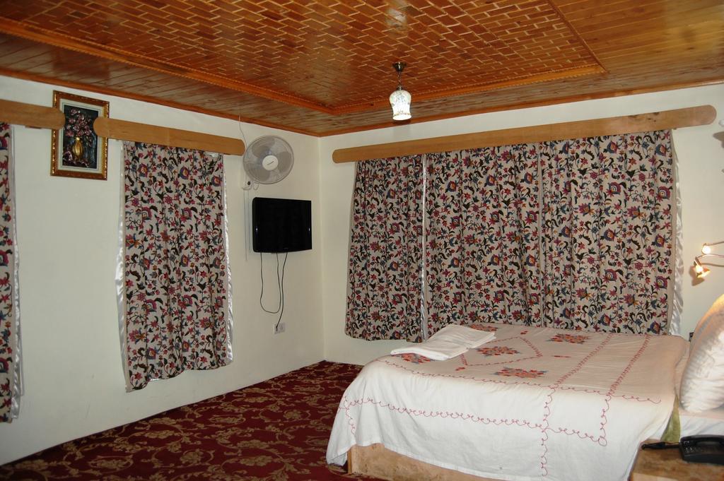 Hotel Paradise Inn Pahalgām Екстериор снимка