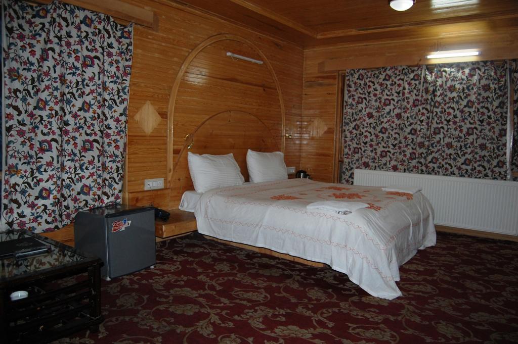 Hotel Paradise Inn Pahalgām Екстериор снимка