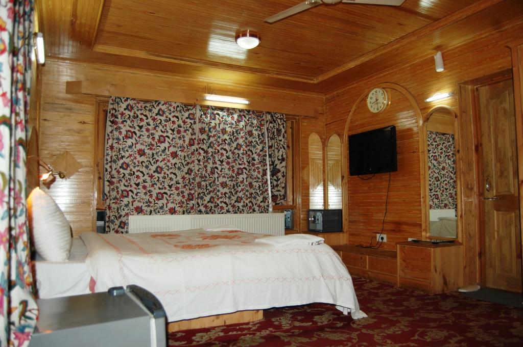 Hotel Paradise Inn Pahalgām Екстериор снимка