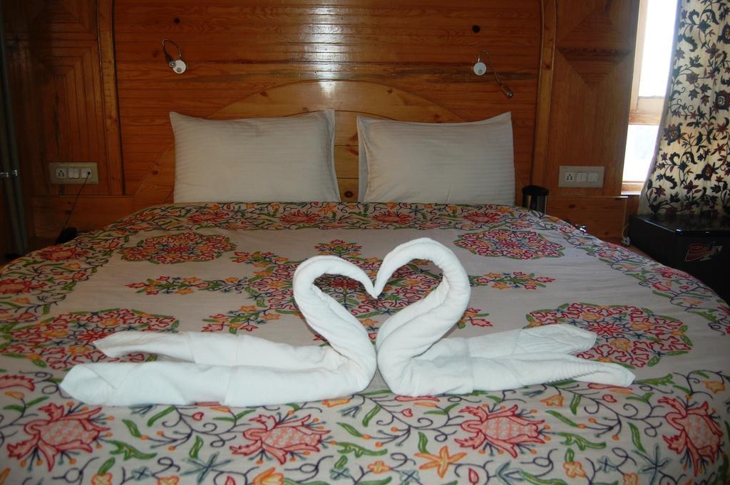 Hotel Paradise Inn Pahalgām Екстериор снимка