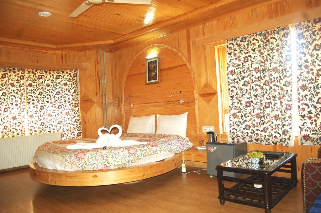Hotel Paradise Inn Pahalgām Екстериор снимка