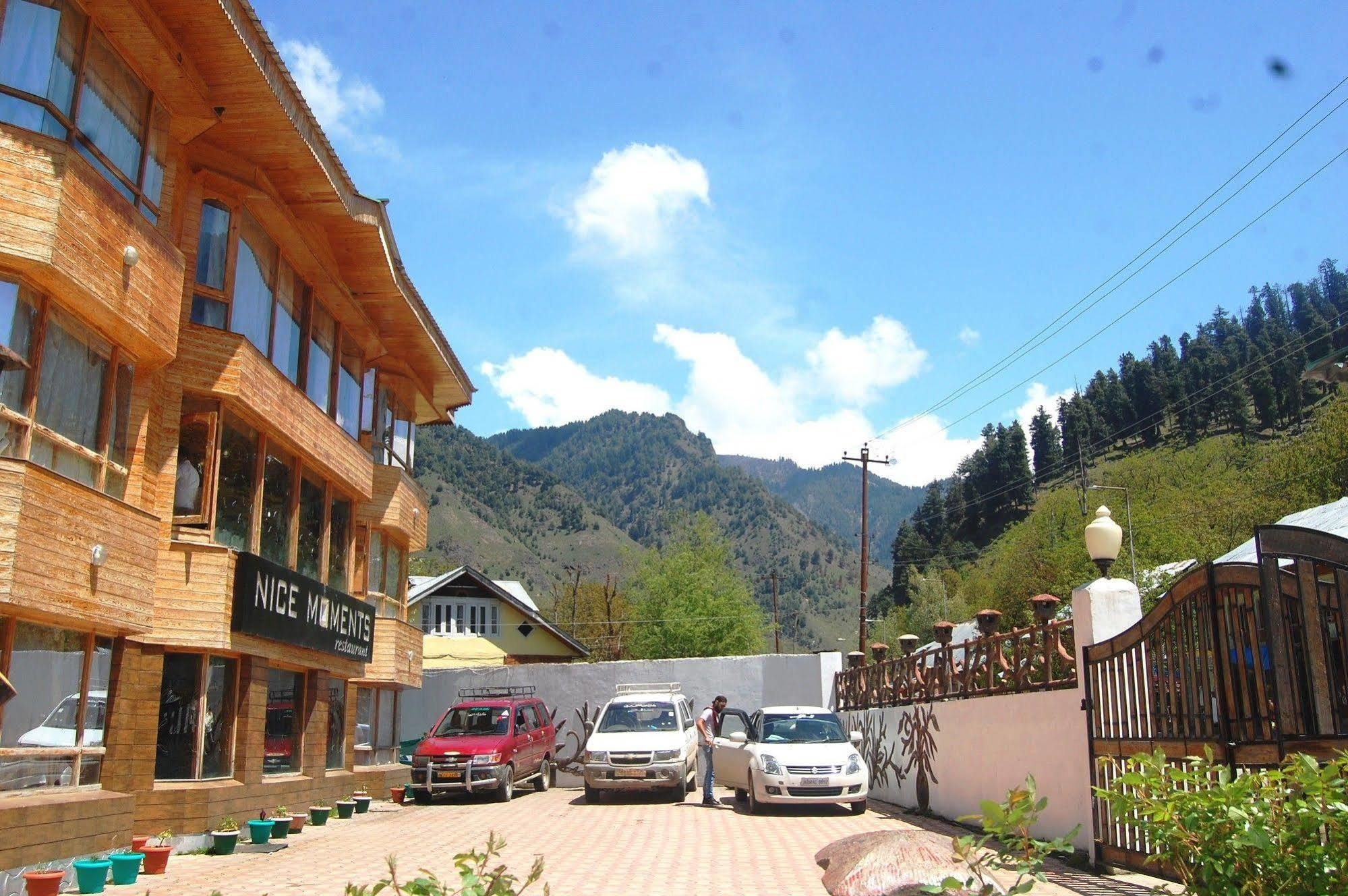 Hotel Paradise Inn Pahalgām Екстериор снимка