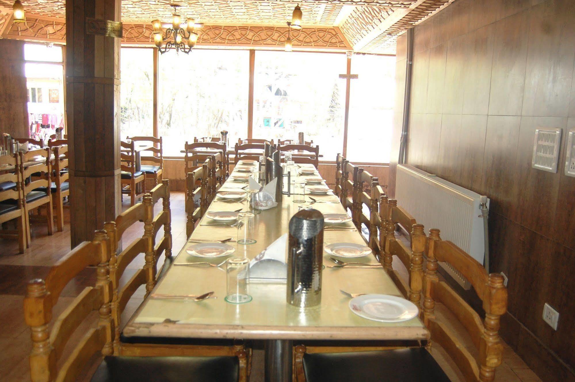Hotel Paradise Inn Pahalgām Екстериор снимка