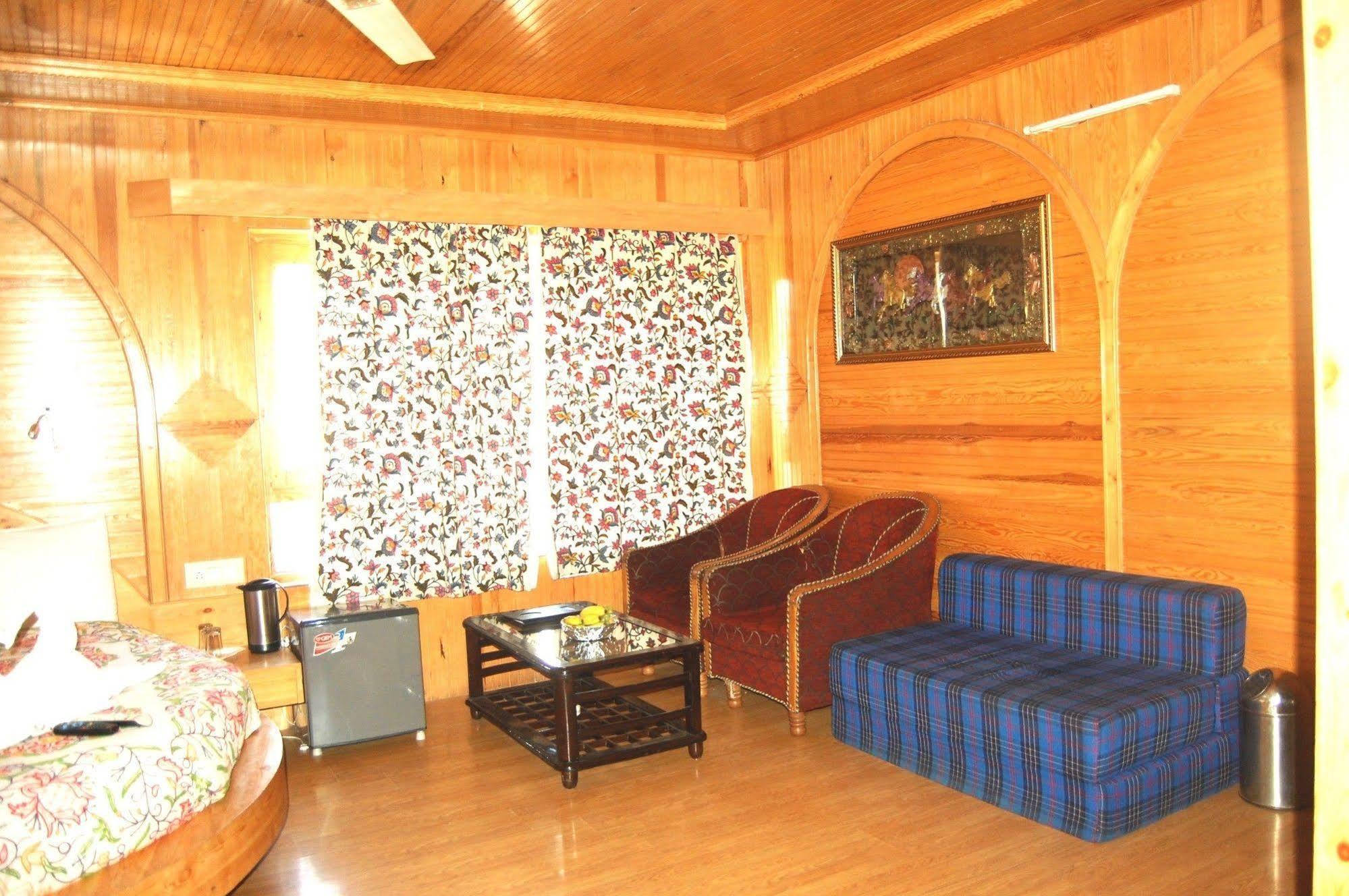 Hotel Paradise Inn Pahalgām Екстериор снимка