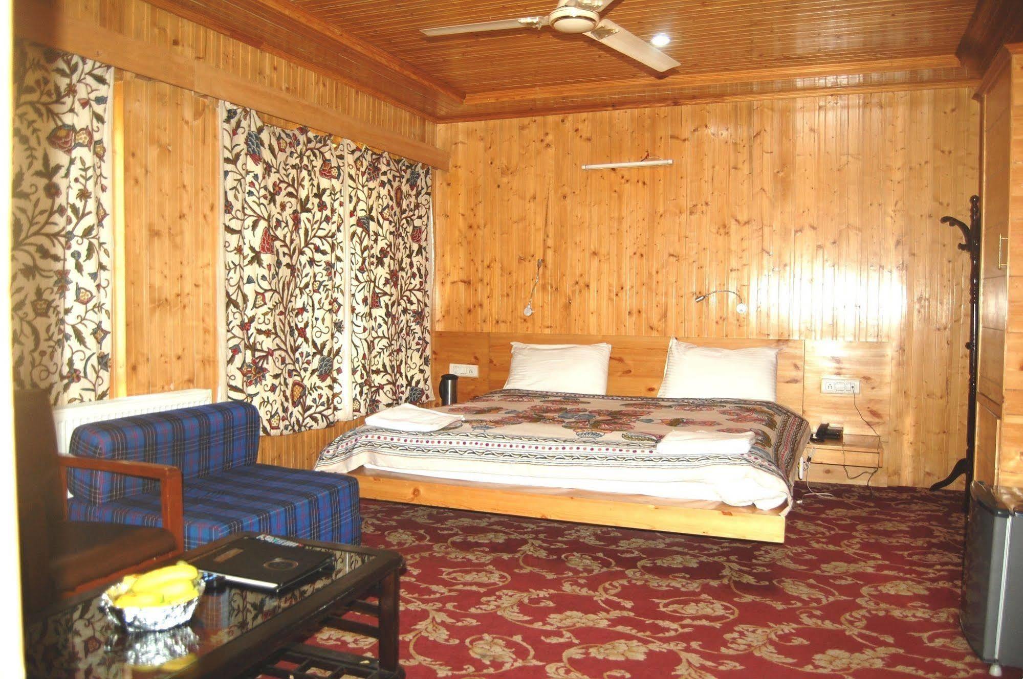 Hotel Paradise Inn Pahalgām Екстериор снимка