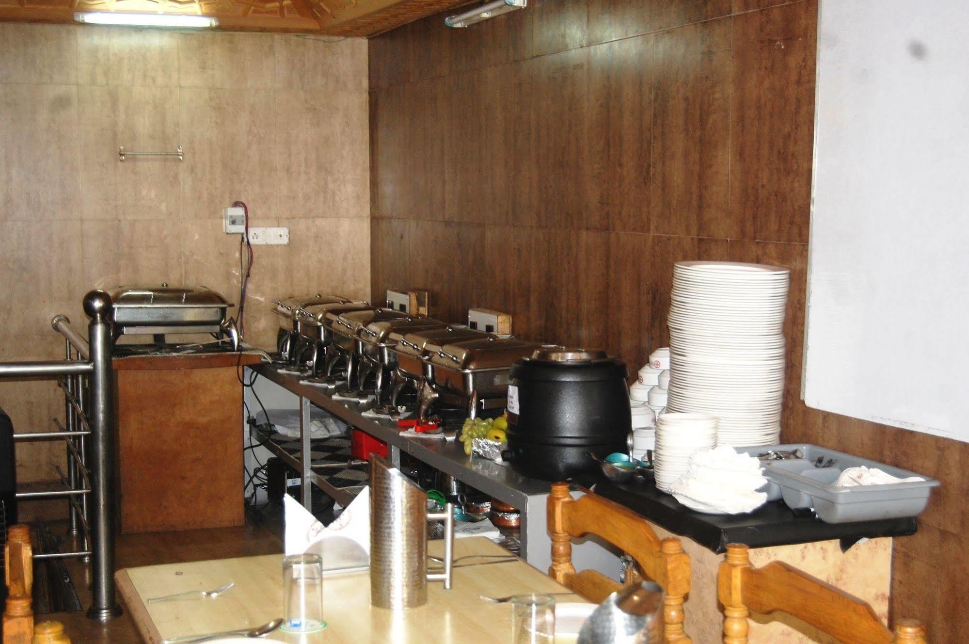 Hotel Paradise Inn Pahalgām Екстериор снимка